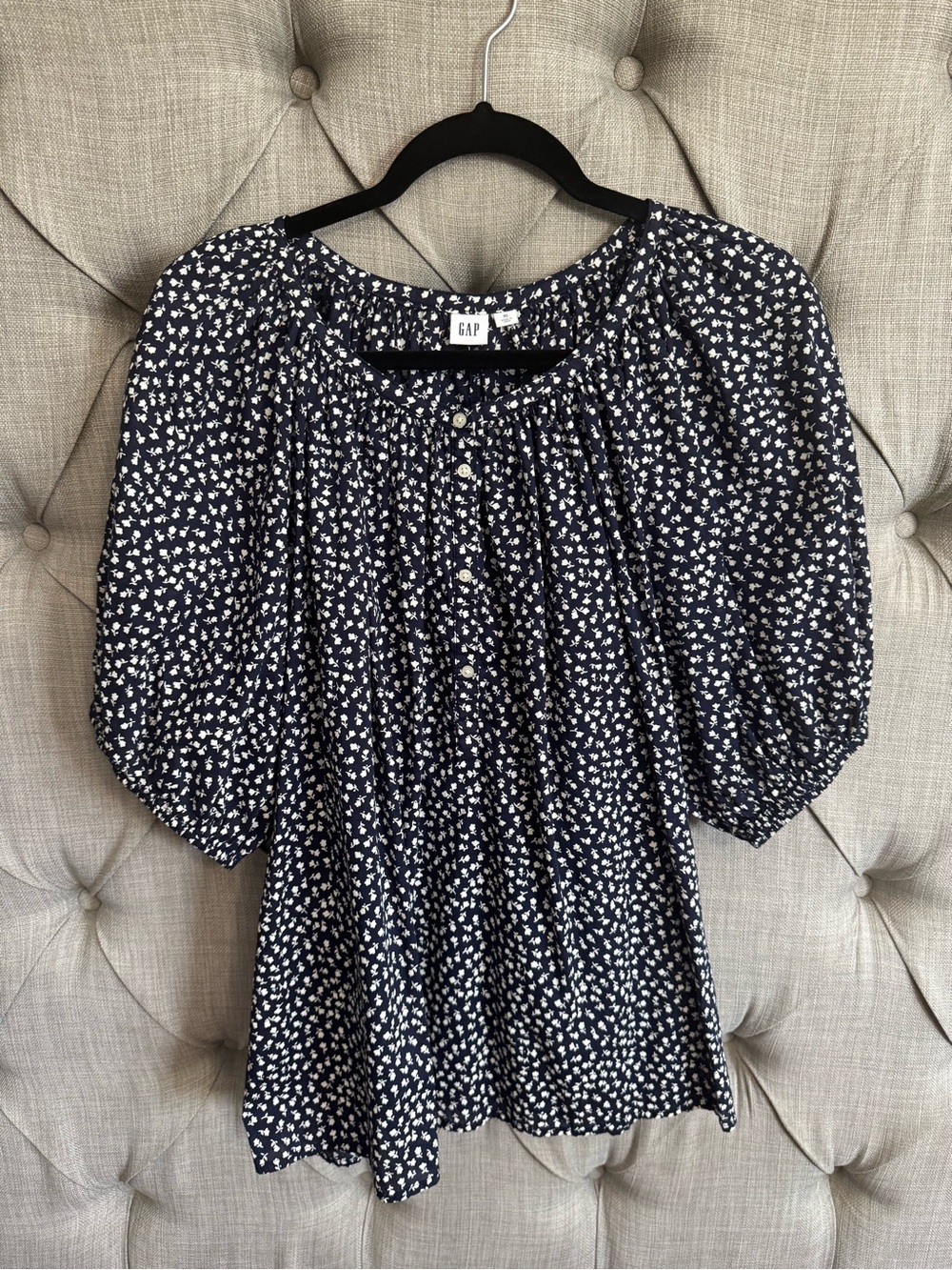 GAP Navy and Cream Floral Puff-Sleeve Peasant Blouse